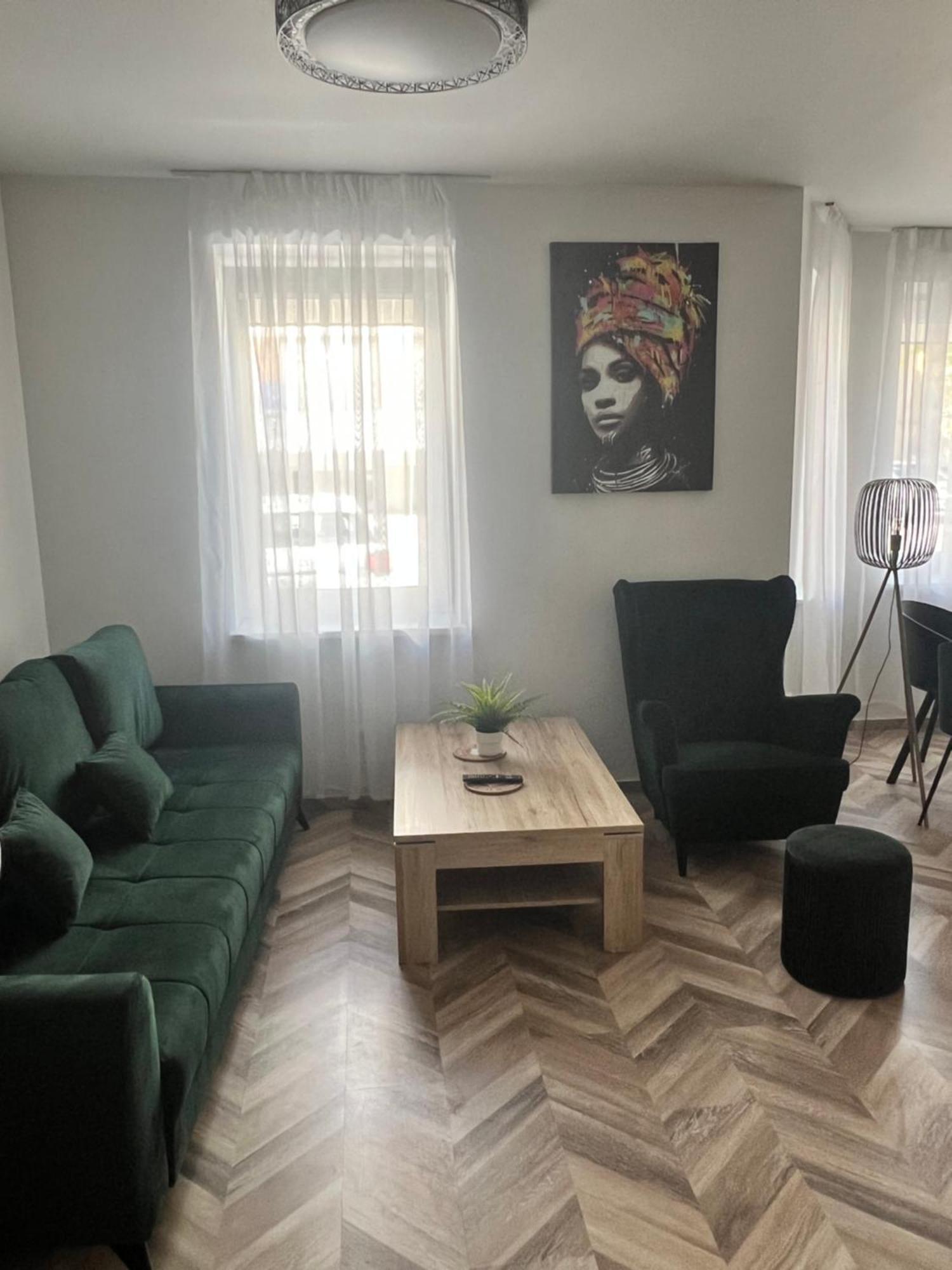 Apartamentai Turistams クライペダ エクステリア 写真