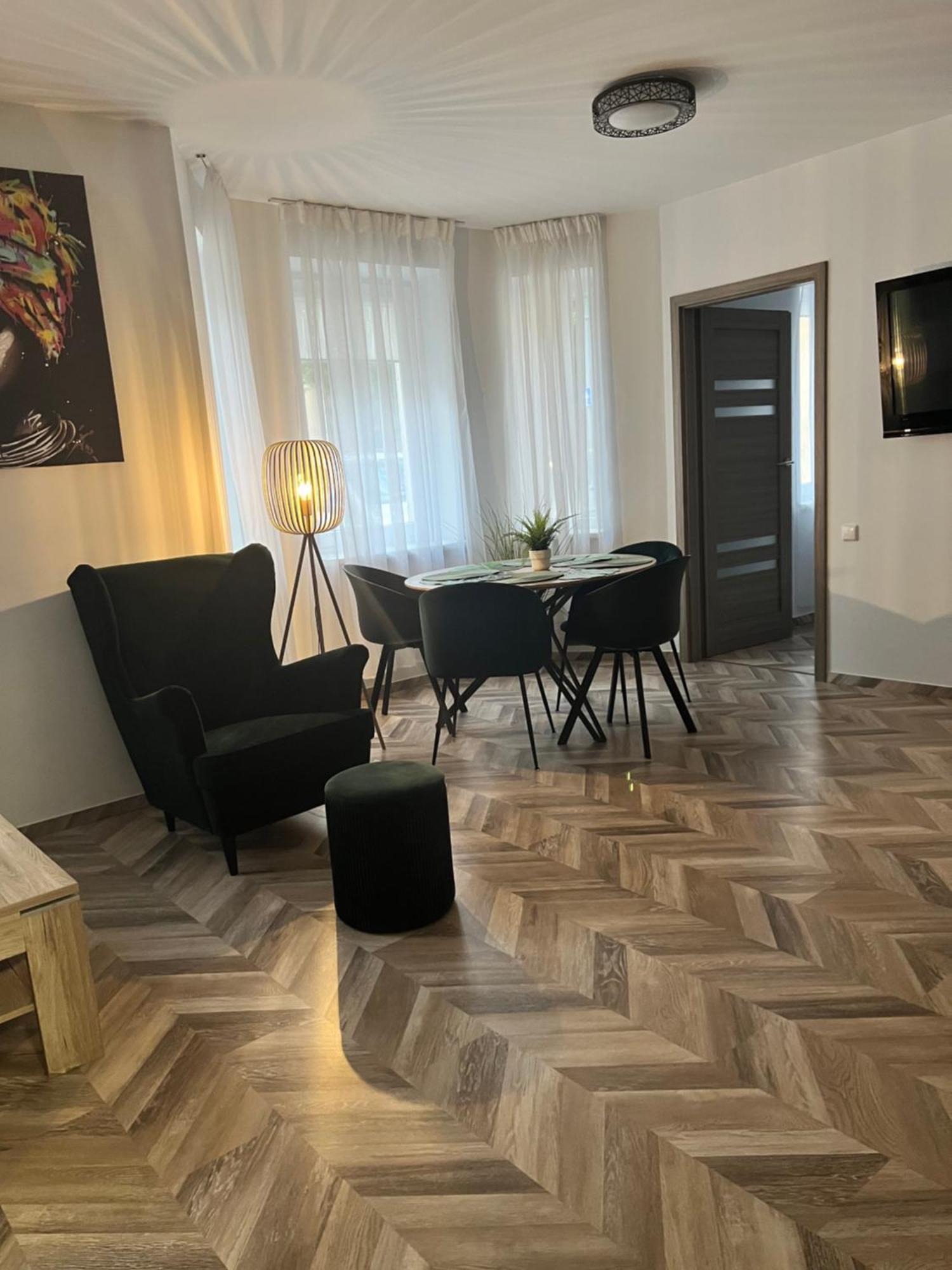 Apartamentai Turistams クライペダ エクステリア 写真